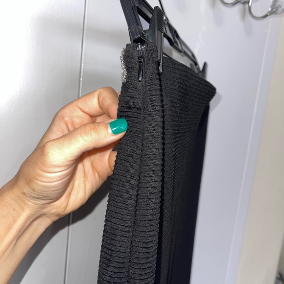 Zara pencil skirt with chic design - Picture 3 of 7